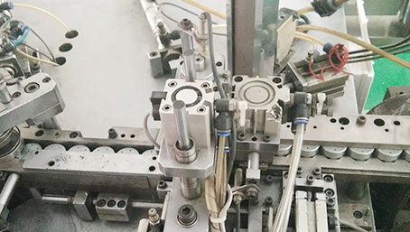 先進(jìn)的設(shè)備，嚴(yán)格的生產(chǎn)標(biāo)準(zhǔn)|品質(zhì)放心